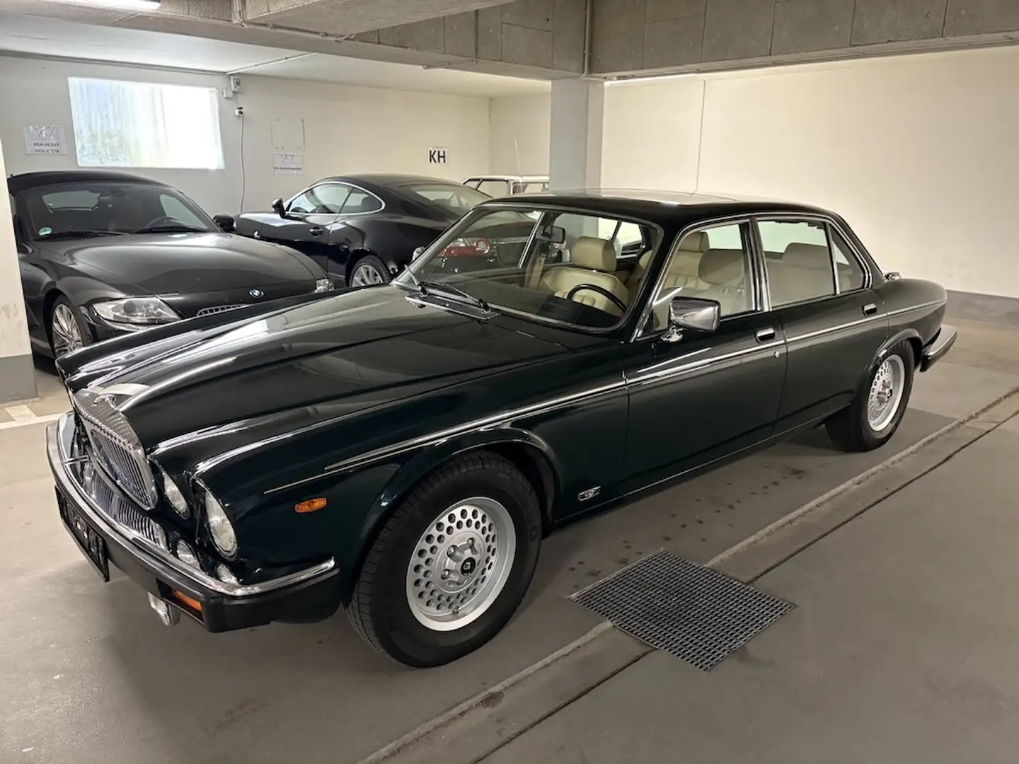 Daimler Double Six Double Six**BRG/Magnolia**orig. 59`km**1A+ Grün - 2