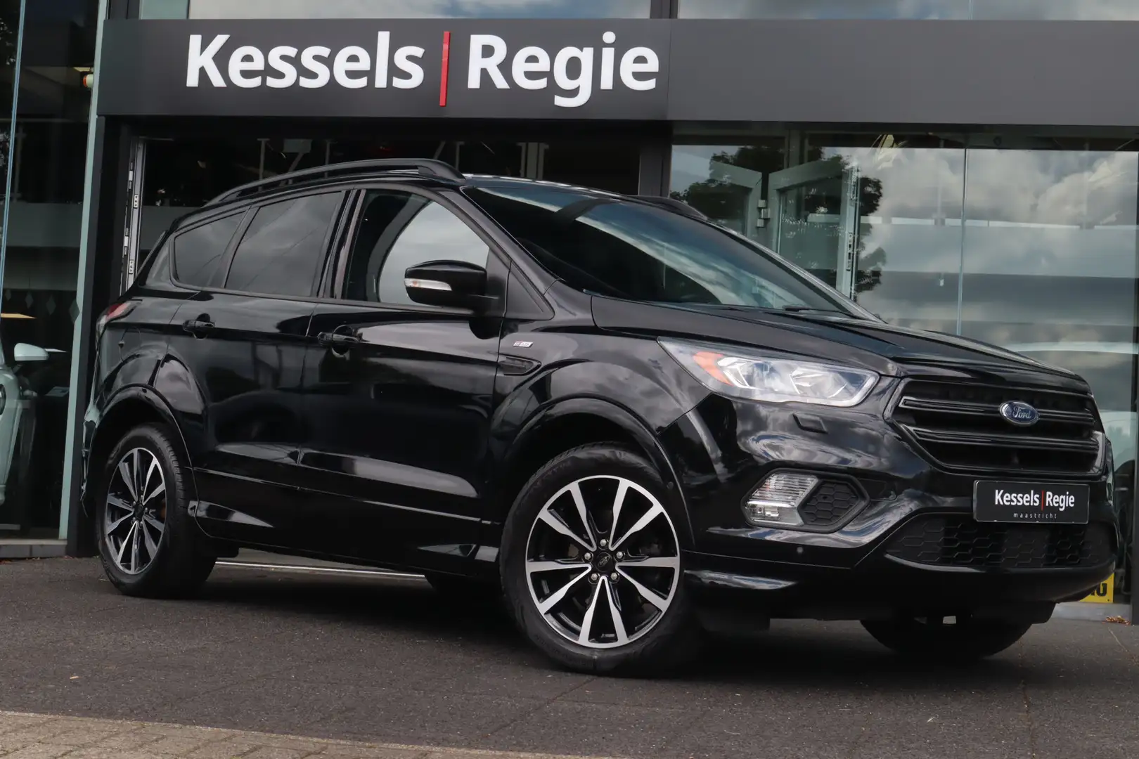 Ford Kuga 1.5 EcoBoost ST Line Navi Elec.trekhaak Zwart - 1