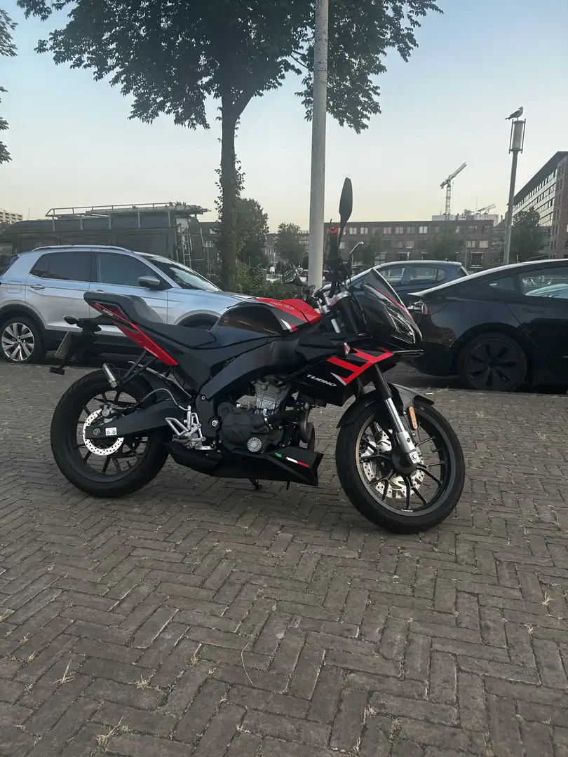 Aprilia Tuono Aprilia Tuono 125 Rouge - 2