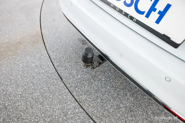 Volkswagen Passat view 10