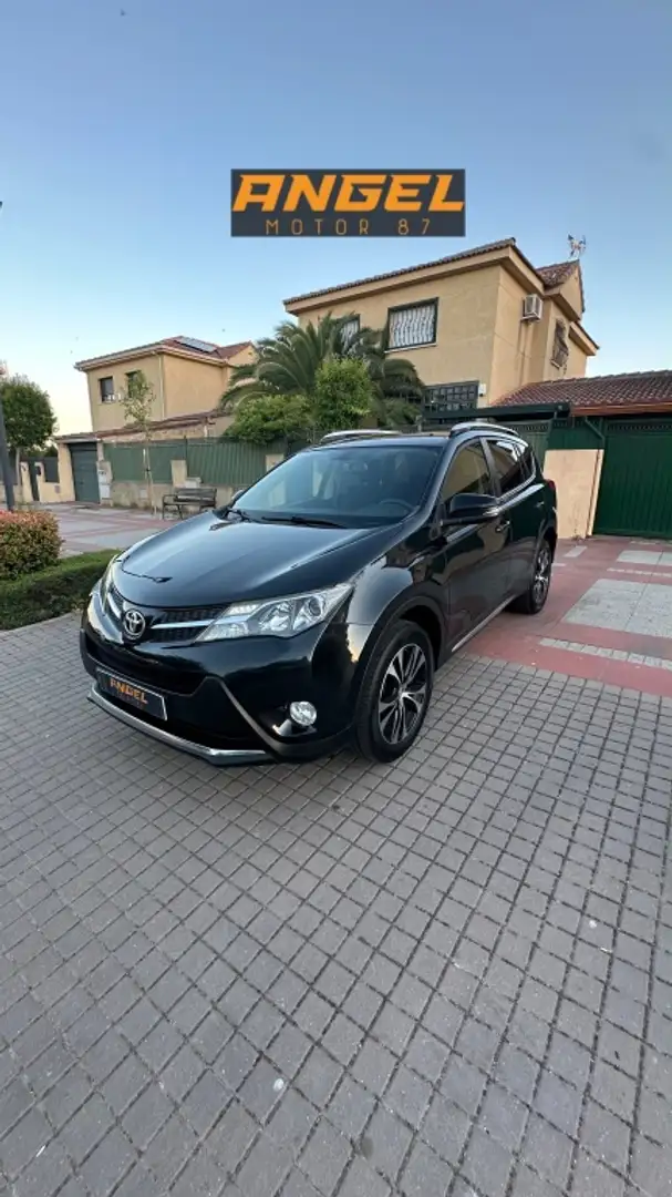 Toyota RAV 4 120D Active AWD Negro - 1