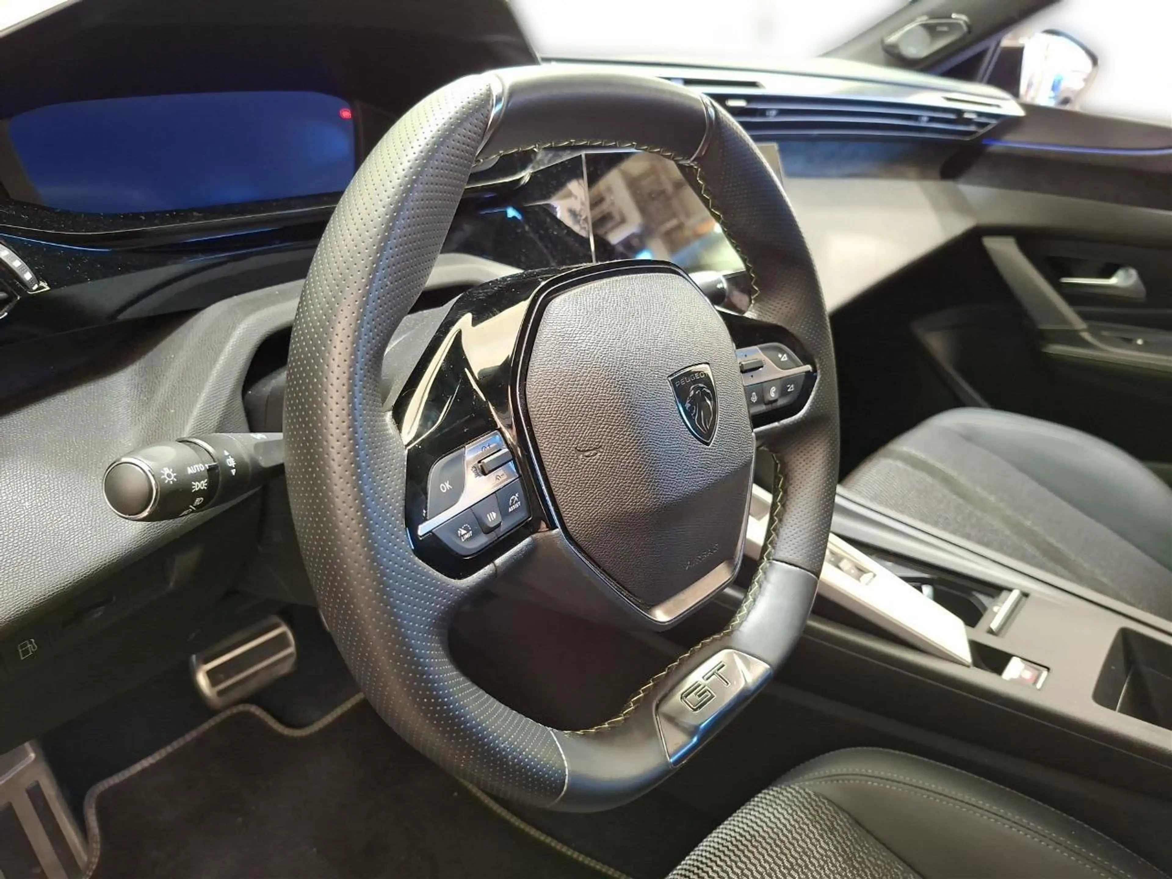 Peugeot 408 Plug in Hybrid 225 GT*Kamera*eGSD*Matrix* — photo 9