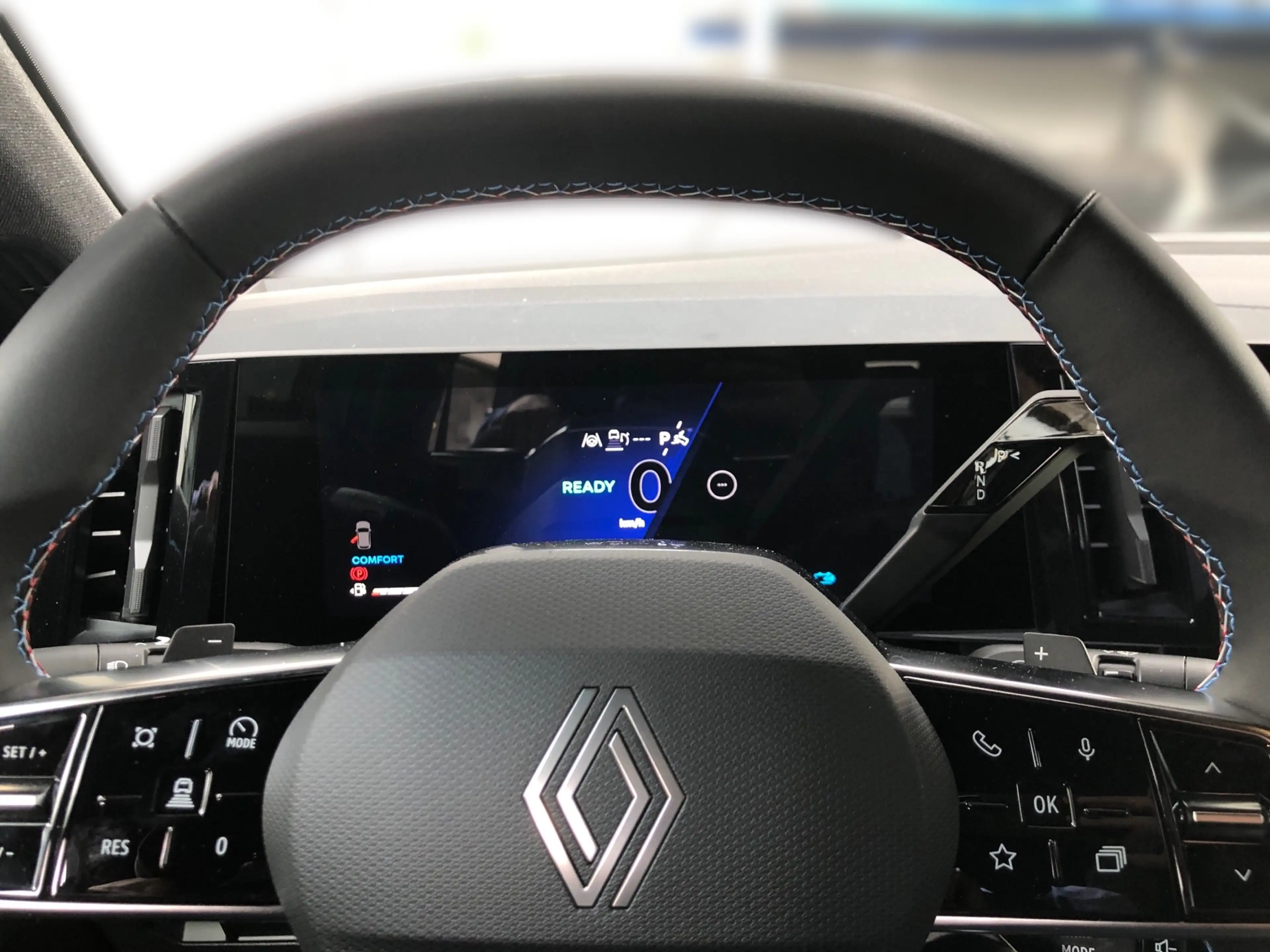 Renault Rafale RAFALE Atelier Alpine Hyper Hybrid E-Tech 4x4 300 Plug-in — photo 7