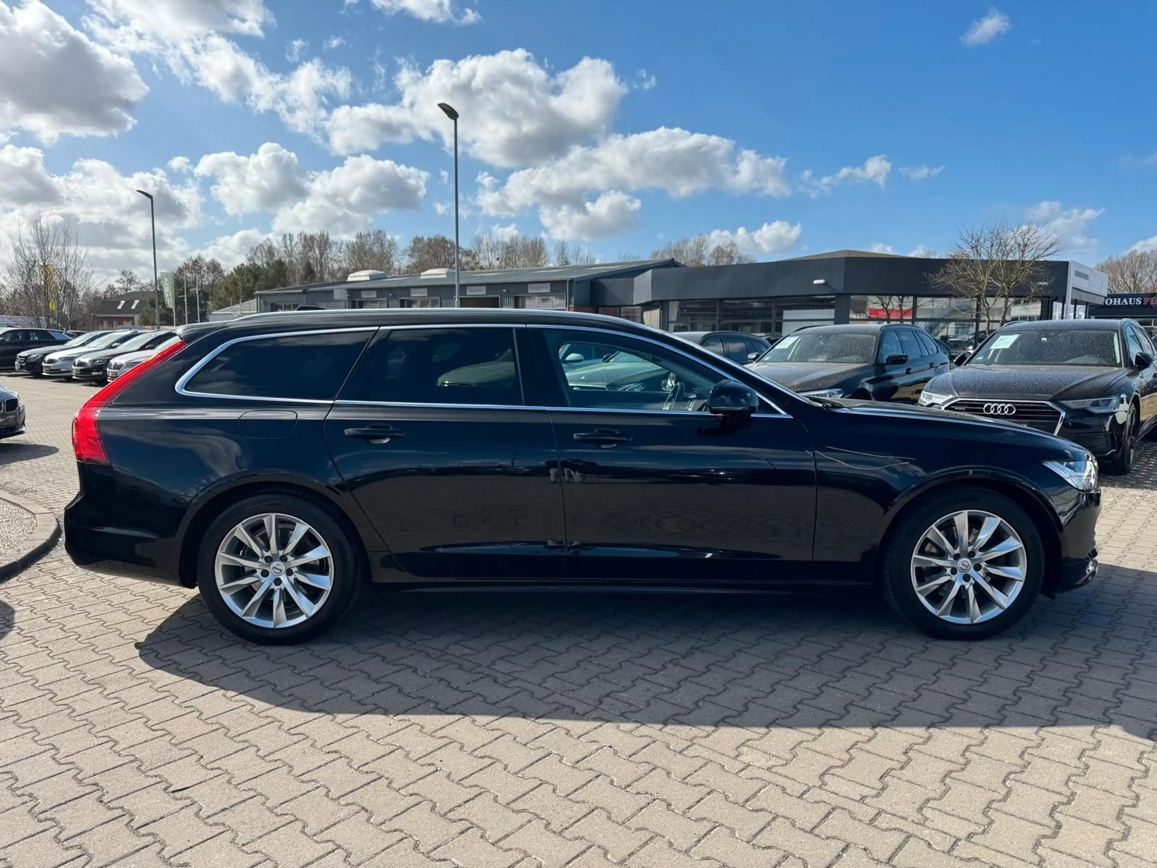 Volvo V90 2.0 "Momentum Pro"AHK*DAB+*VZ.ERKENN*LKA*LED — photo 7