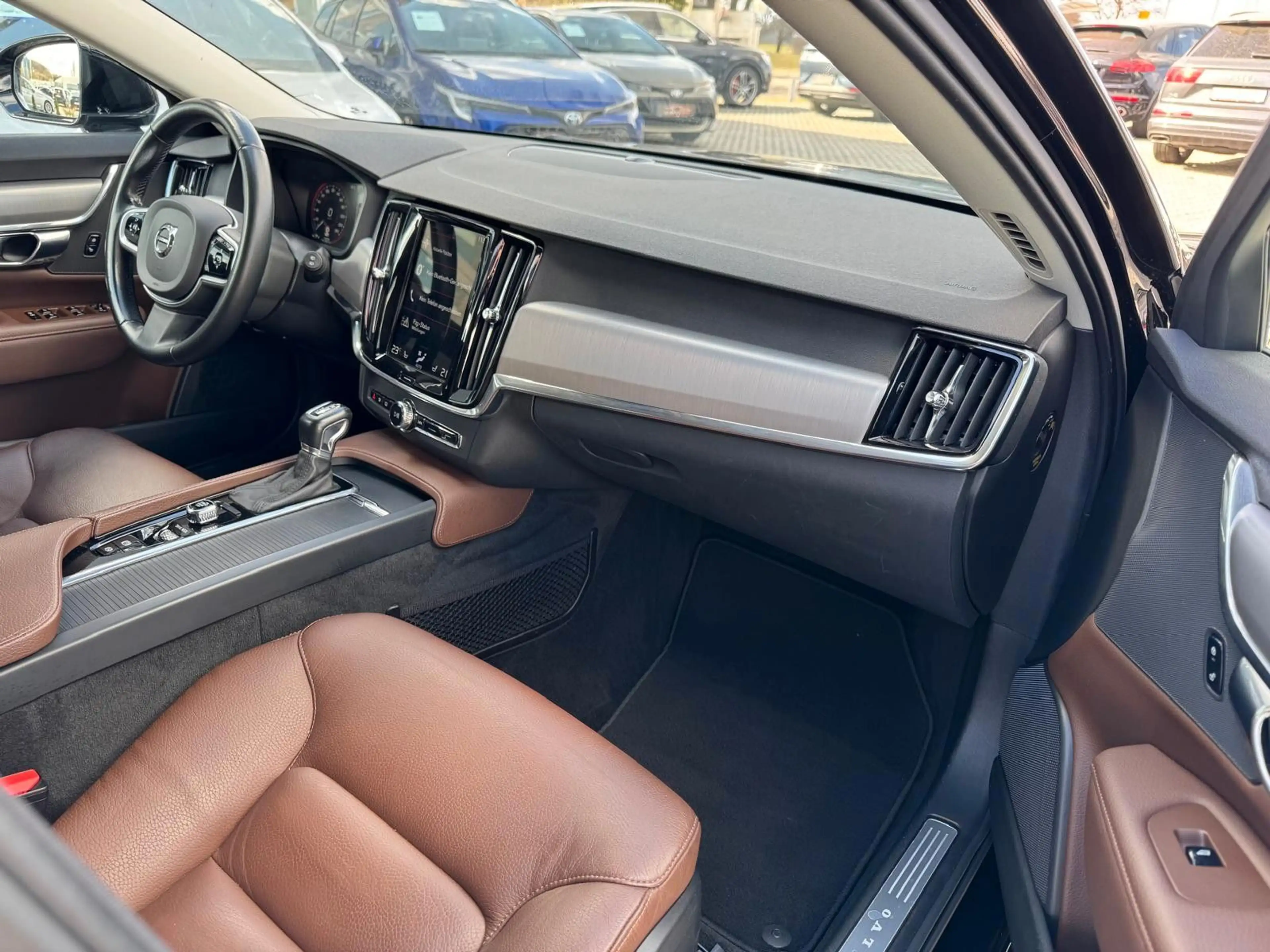 Volvo V90 2.0 "Momentum Pro"AHK*DAB+*VZ.ERKENN*LKA*LED — photo 12
