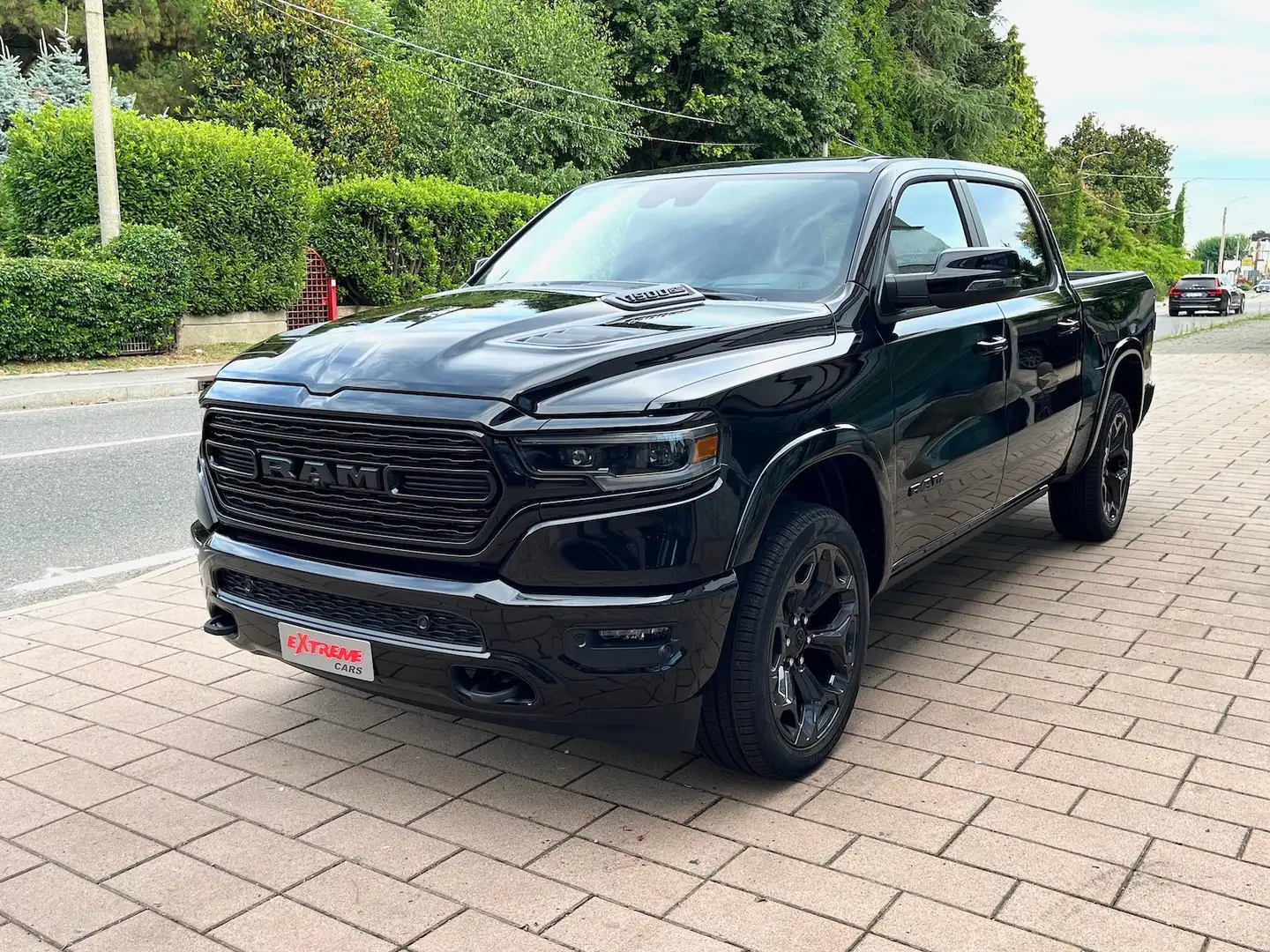 Dodge RAM 1500 LIMITED NIGHT 2024 Pronta Consegna Nero - 1