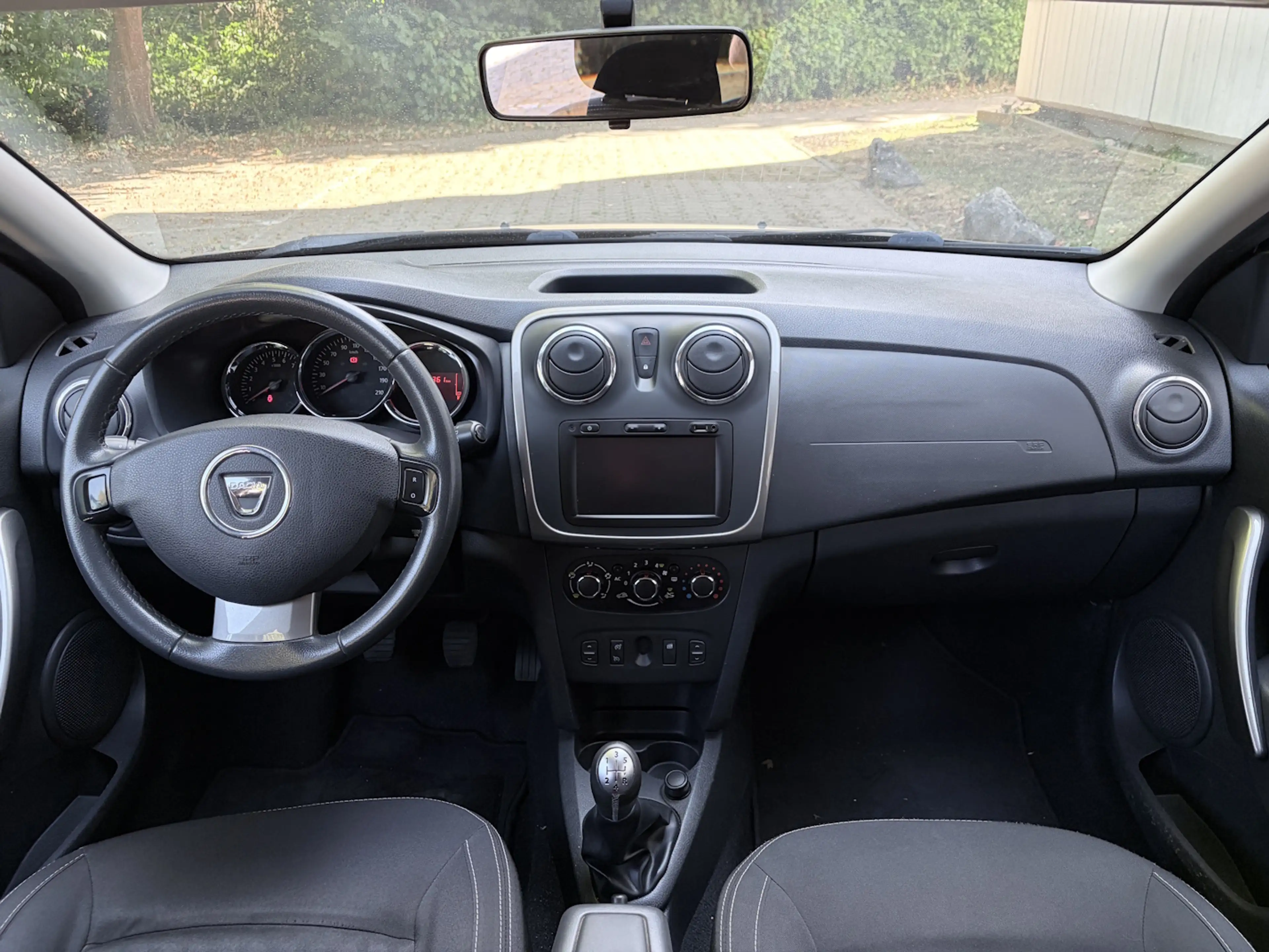 Dacia Logan Logan MCV TCe 90 Prestige — photo 10