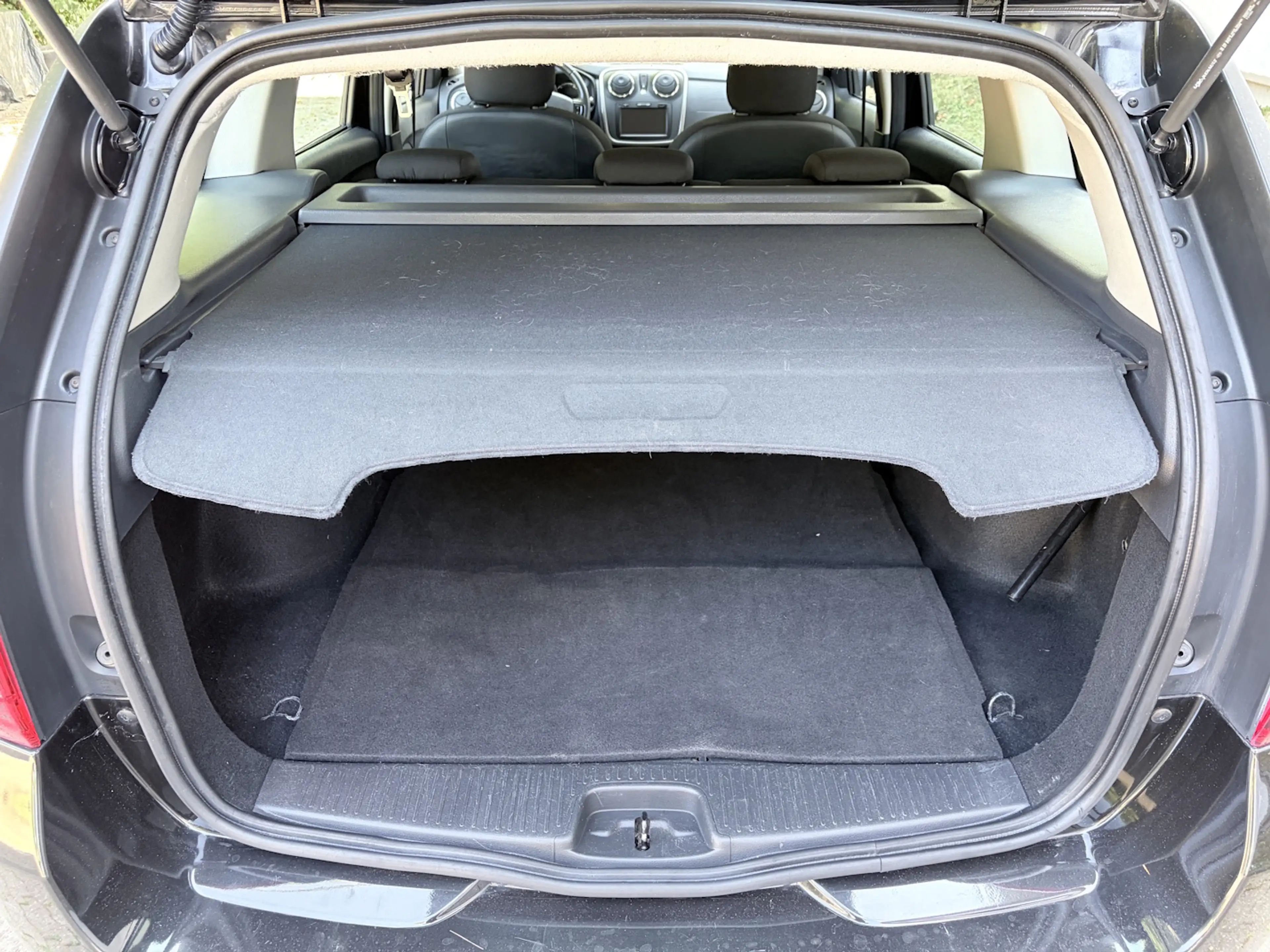 Dacia Logan Logan MCV TCe 90 Prestige — photo 15