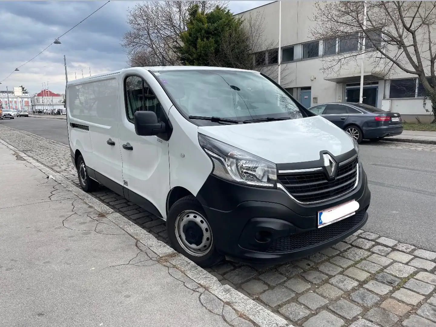 Renault Trafic L/FAM9R Weiß - 1