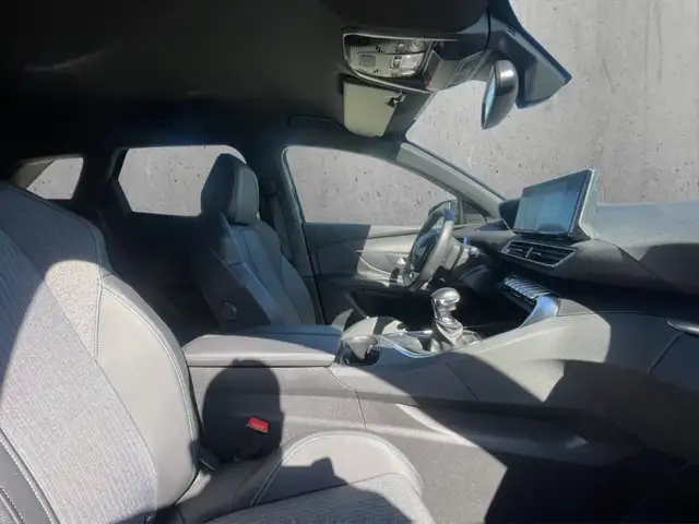 Peugeot 3008 view 13