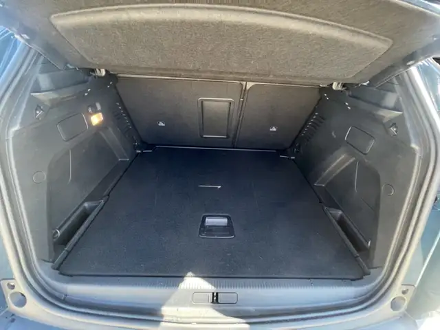 Peugeot 3008 view 7