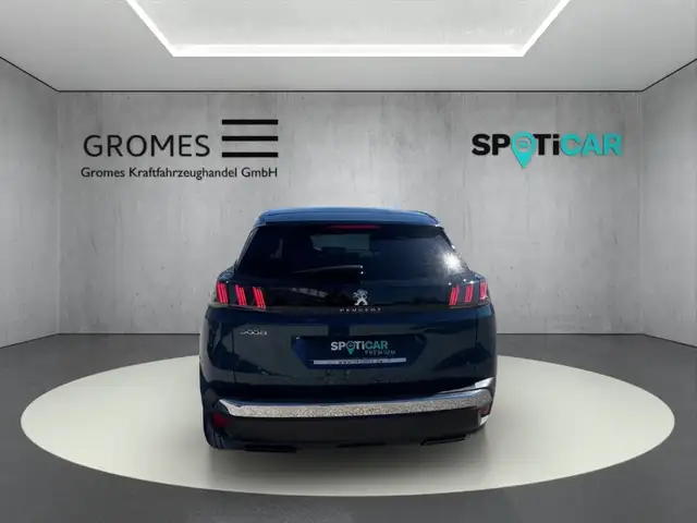 Peugeot 3008 view 4