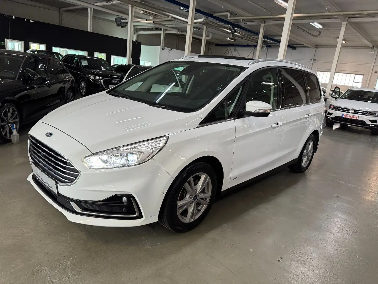 Ford Galaxy TITANIUM SPORT AWD AUT 7-SITZER PANO VOLL Blanc - 1