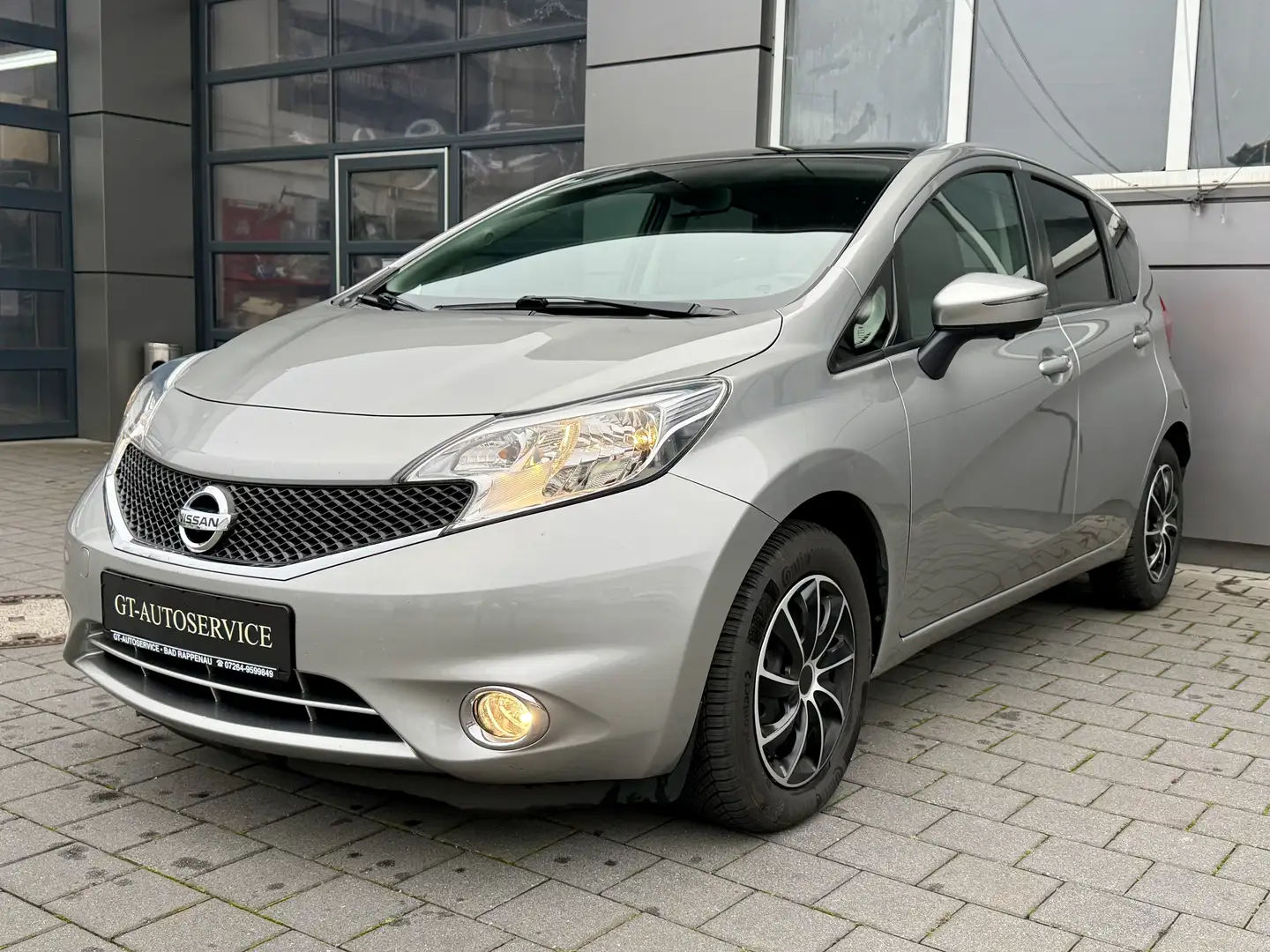 Nissan Note Tekna Pano/Kamera/Navi/Tempomat/SHZ/Allwetter Zilver - 1