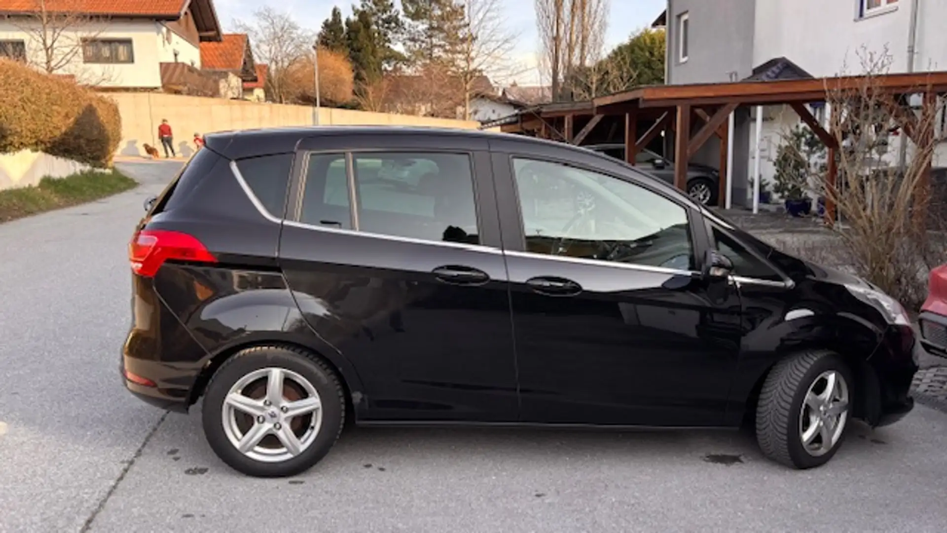 Ford B-Max B-MAX Titanium 1,0 EcoBoost Start/Stop Titanium Start/Stop Schwarz - 1