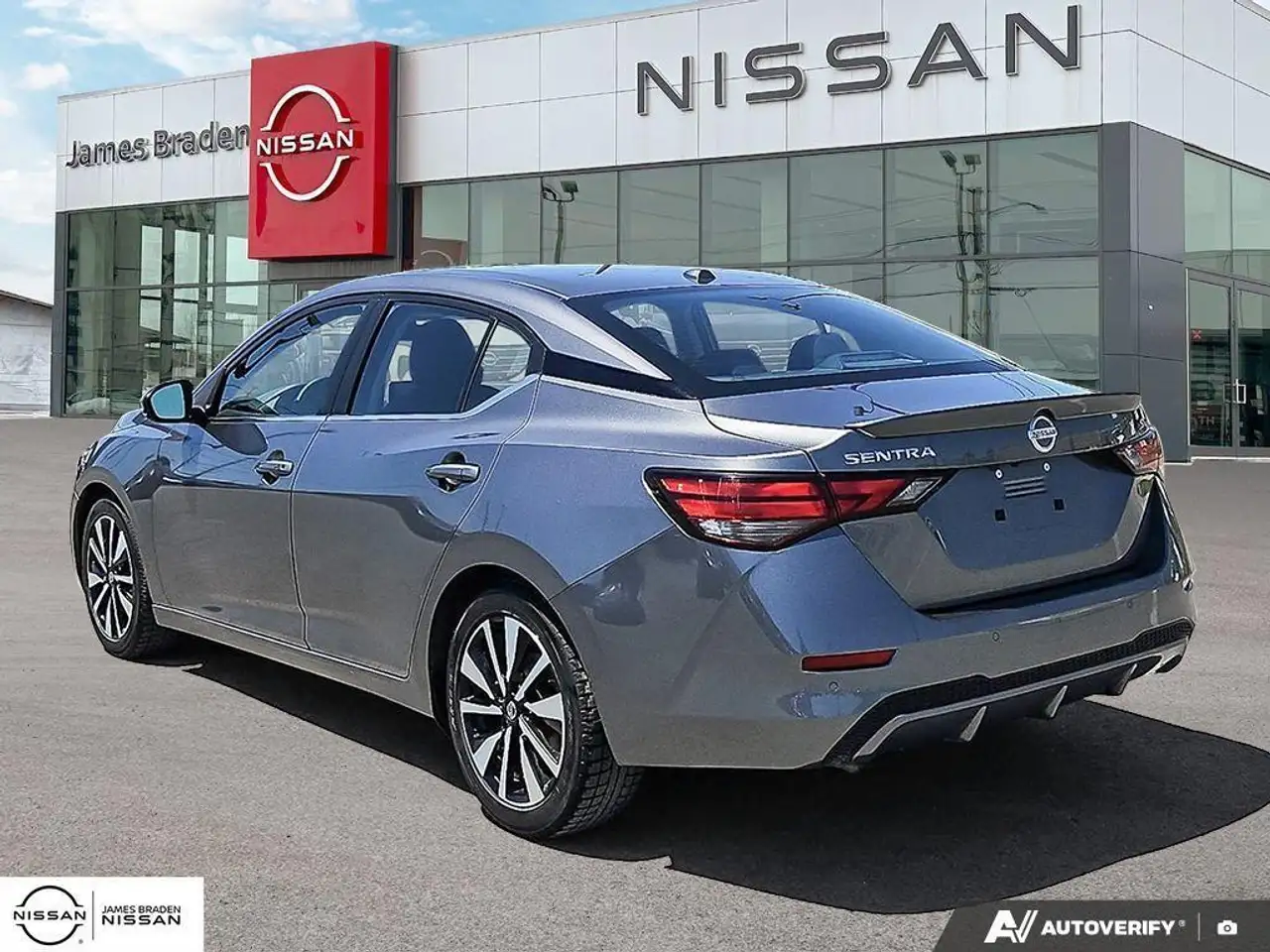 Nissan Sentra снимка Nissan Sentra