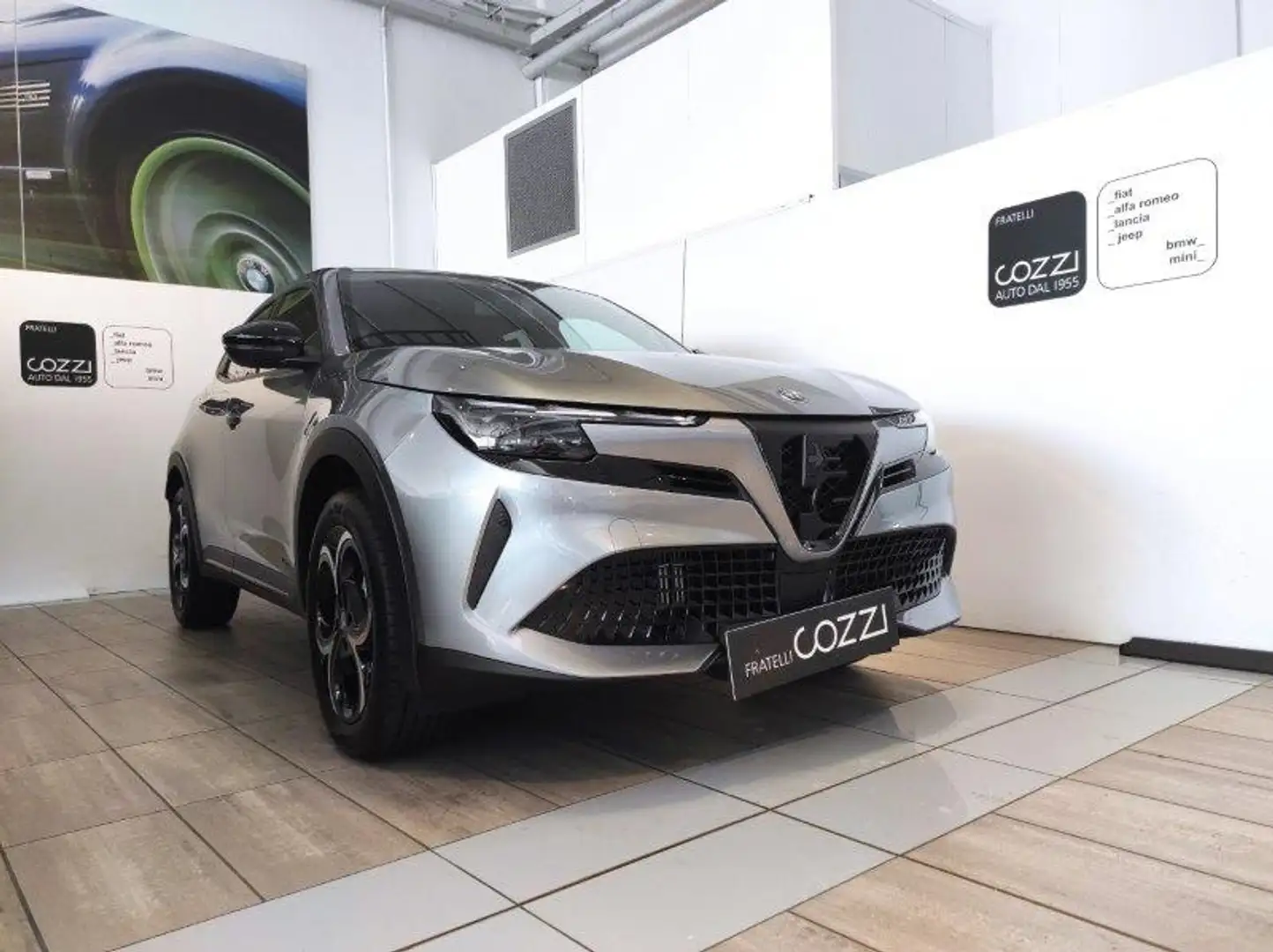 Alfa Romeo Junior - Junior 1.2 136 CV Hybrid eDCT6 Speciale Grigio - 1