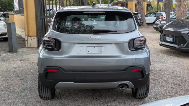 Jeep Avenger view 15