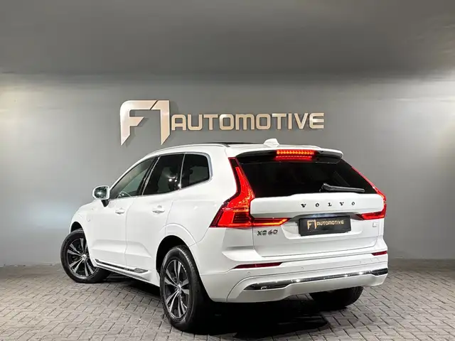 Volvo XC60 view 8