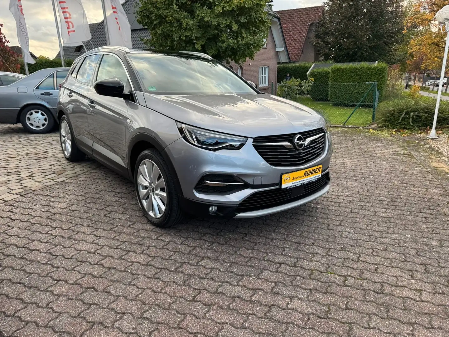Opel Grandland X Grau - 2