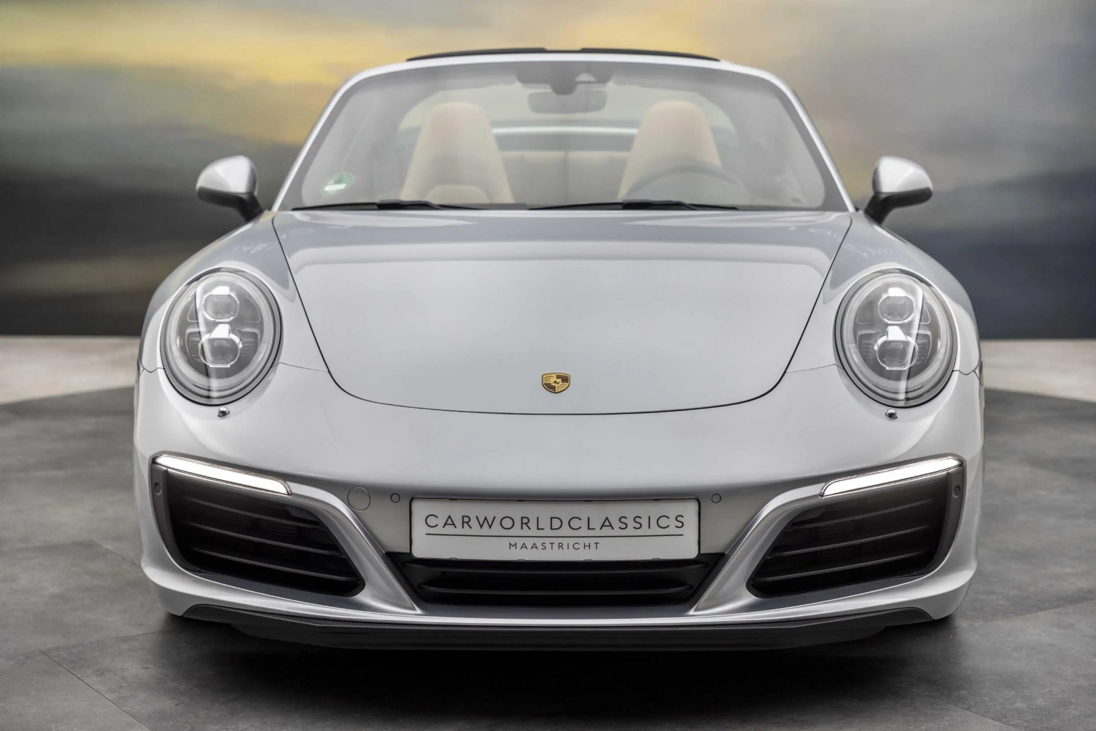 Porsche 991 991.2 - 3.0 TARGA 4S — photo 19