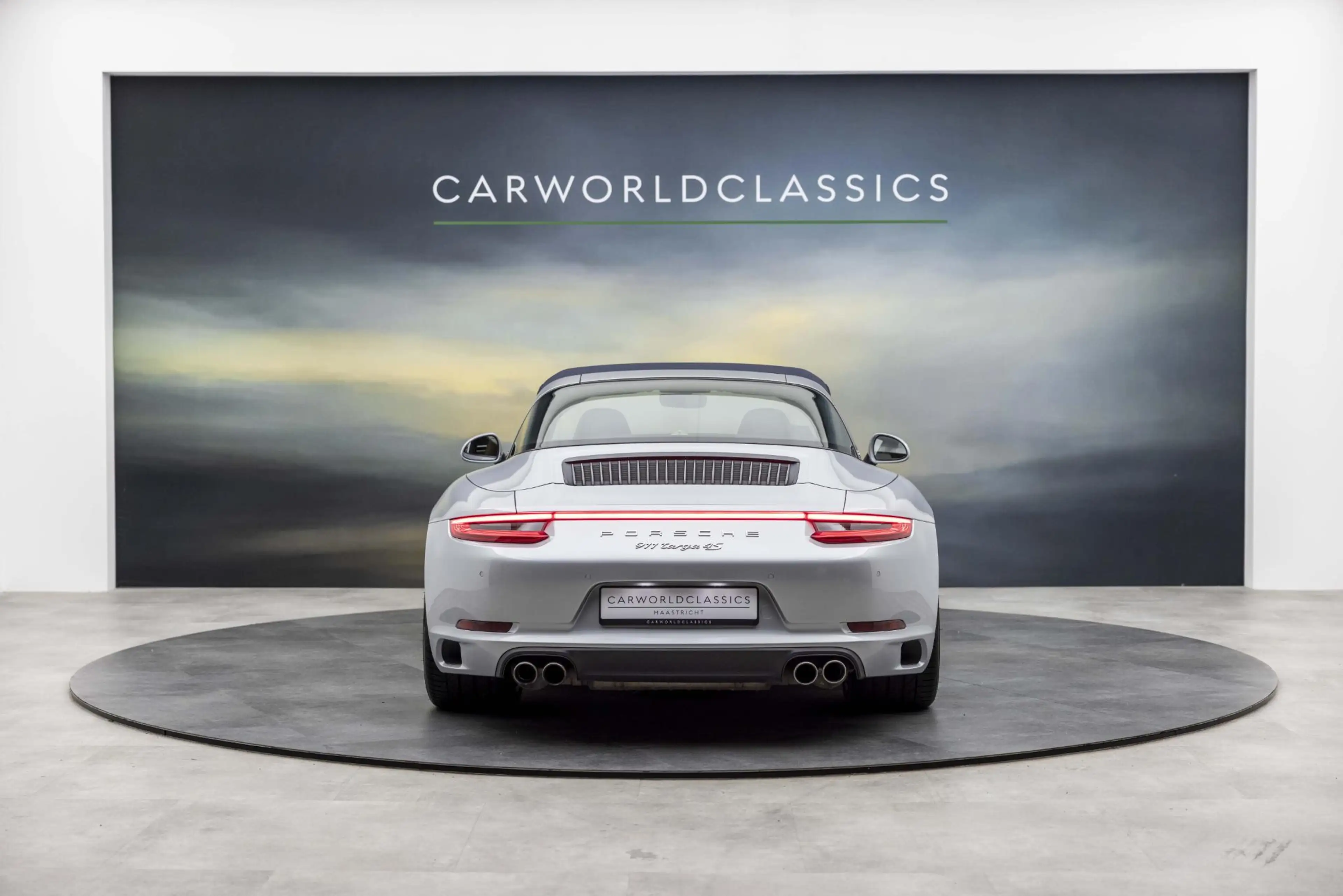 Porsche 991 991.2 - 3.0 TARGA 4S — photo 20