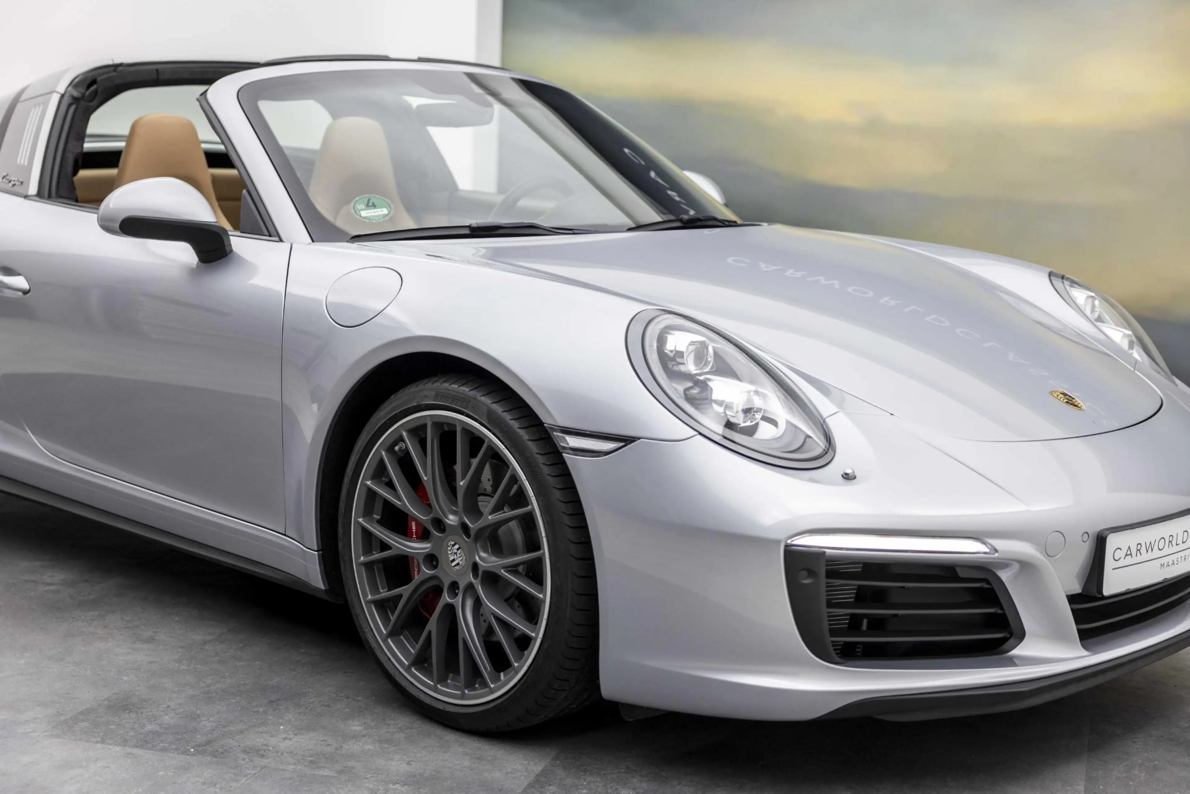 Porsche 991 991.2 - 3.0 TARGA 4S — photo 26