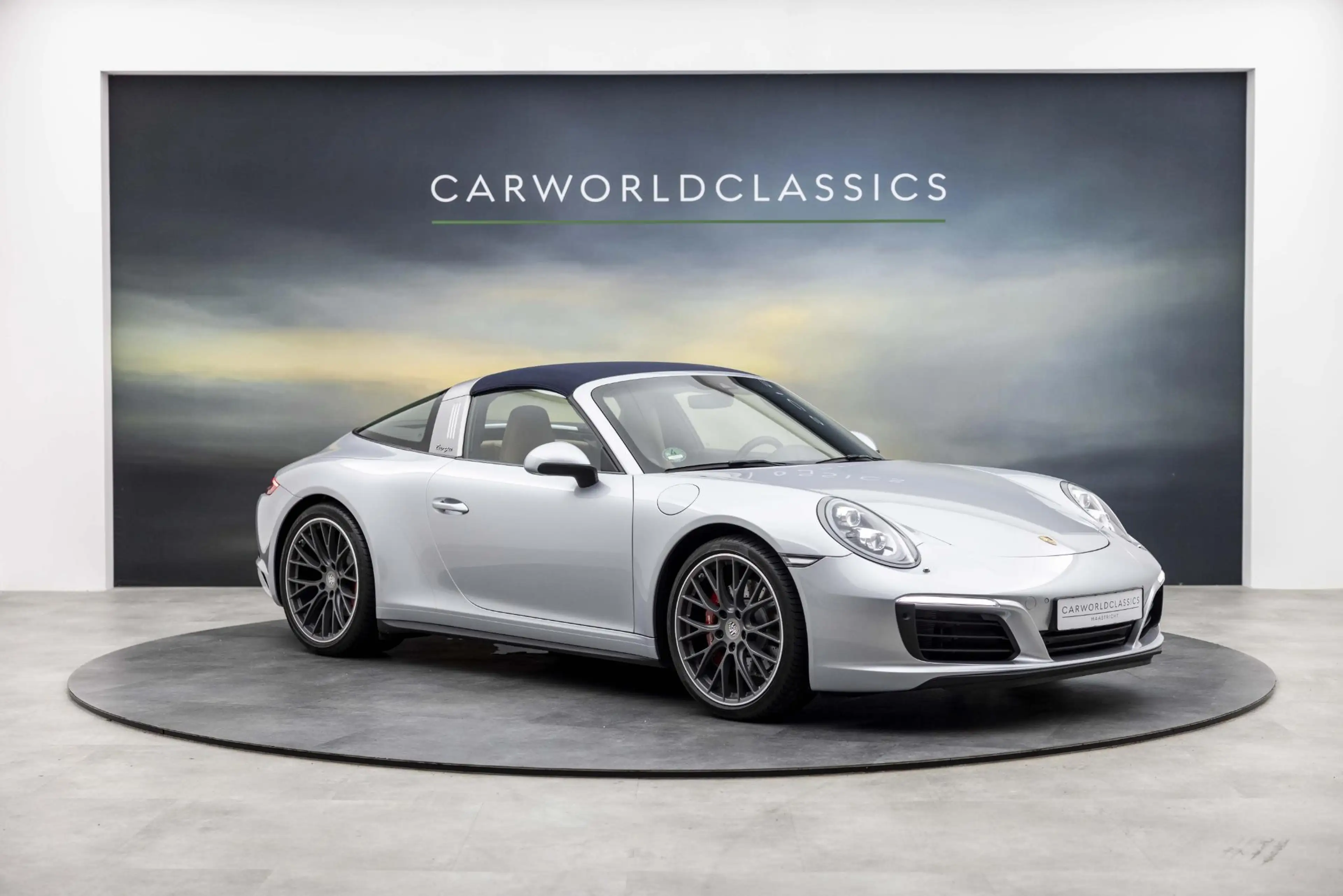 Porsche 991 991.2 - 3.0 TARGA 4S — photo 9