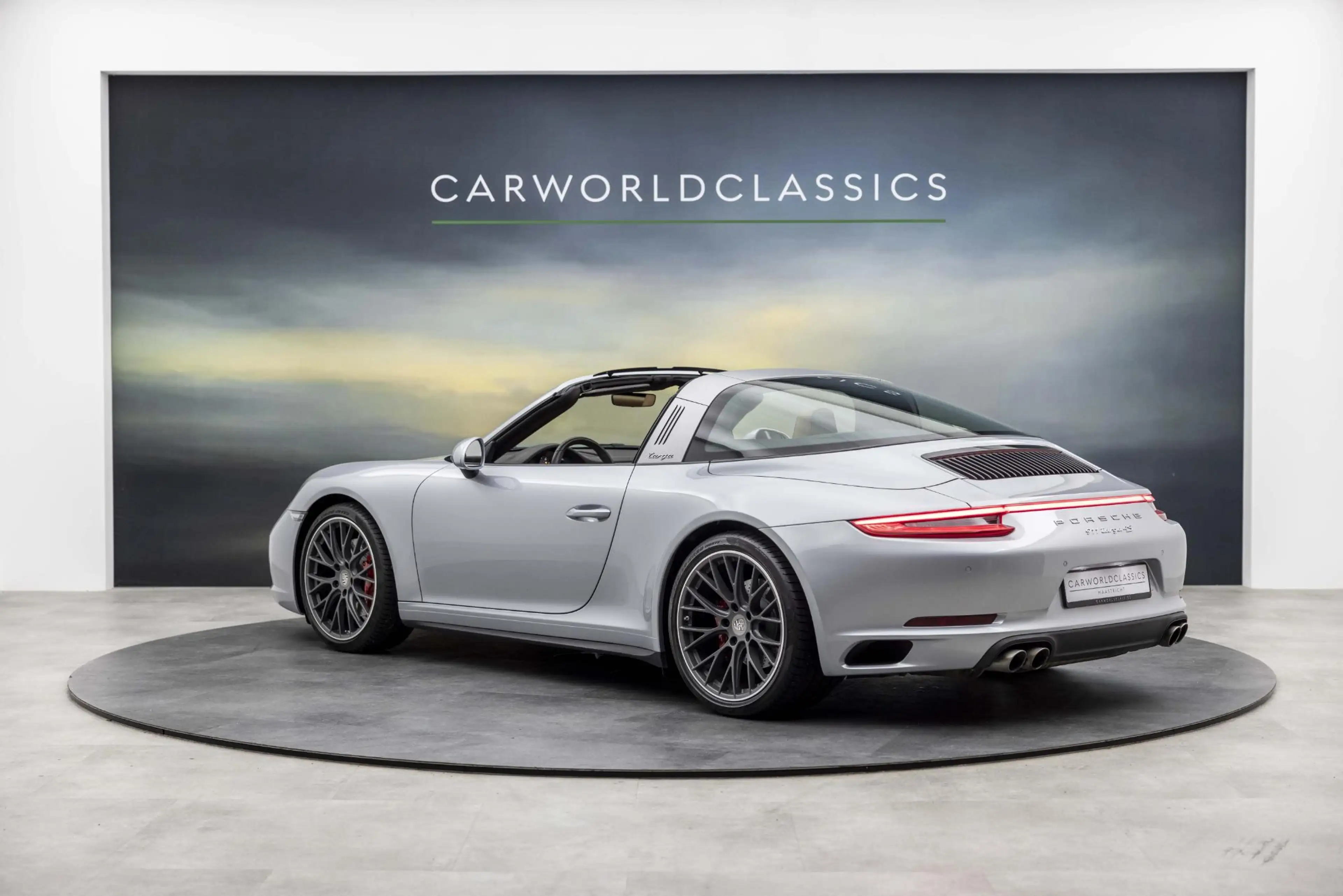 Porsche 991 991.2 - 3.0 TARGA 4S — photo 8