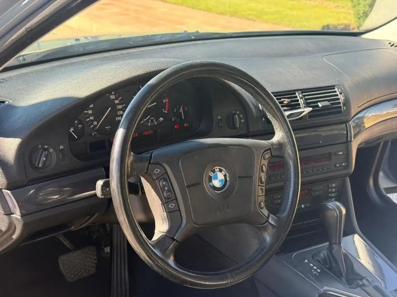 BMW 540i Aut., foto 11