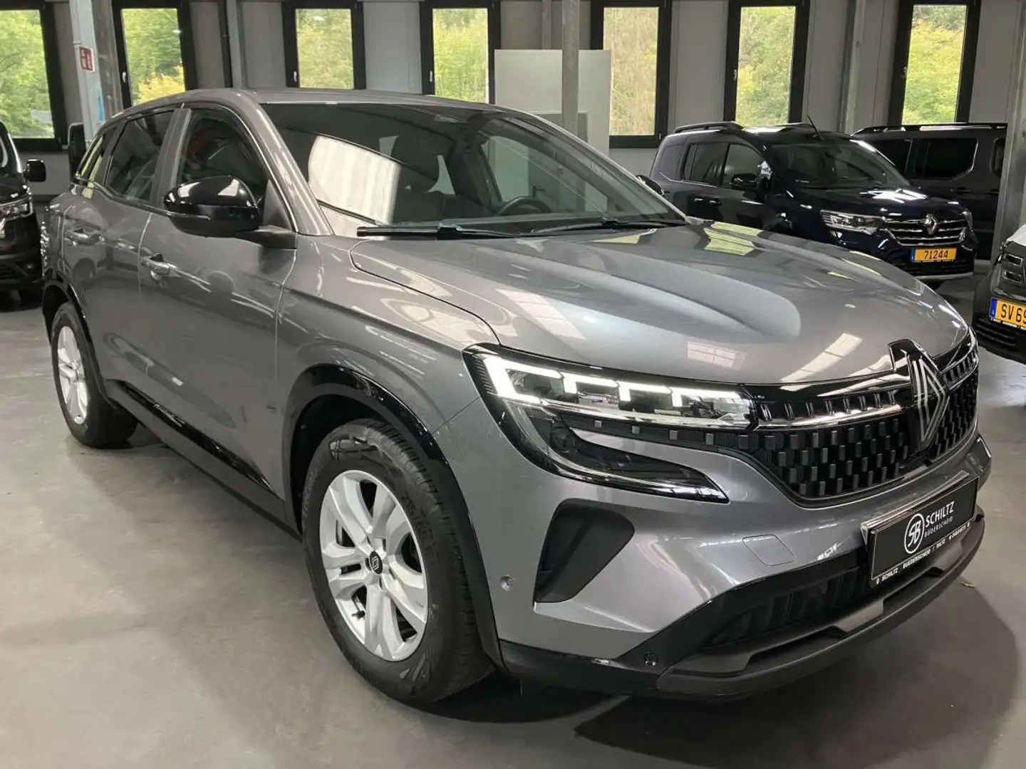 Renault Austral 1.2 TCe Mild Hybrid Equilibre Gris - 1