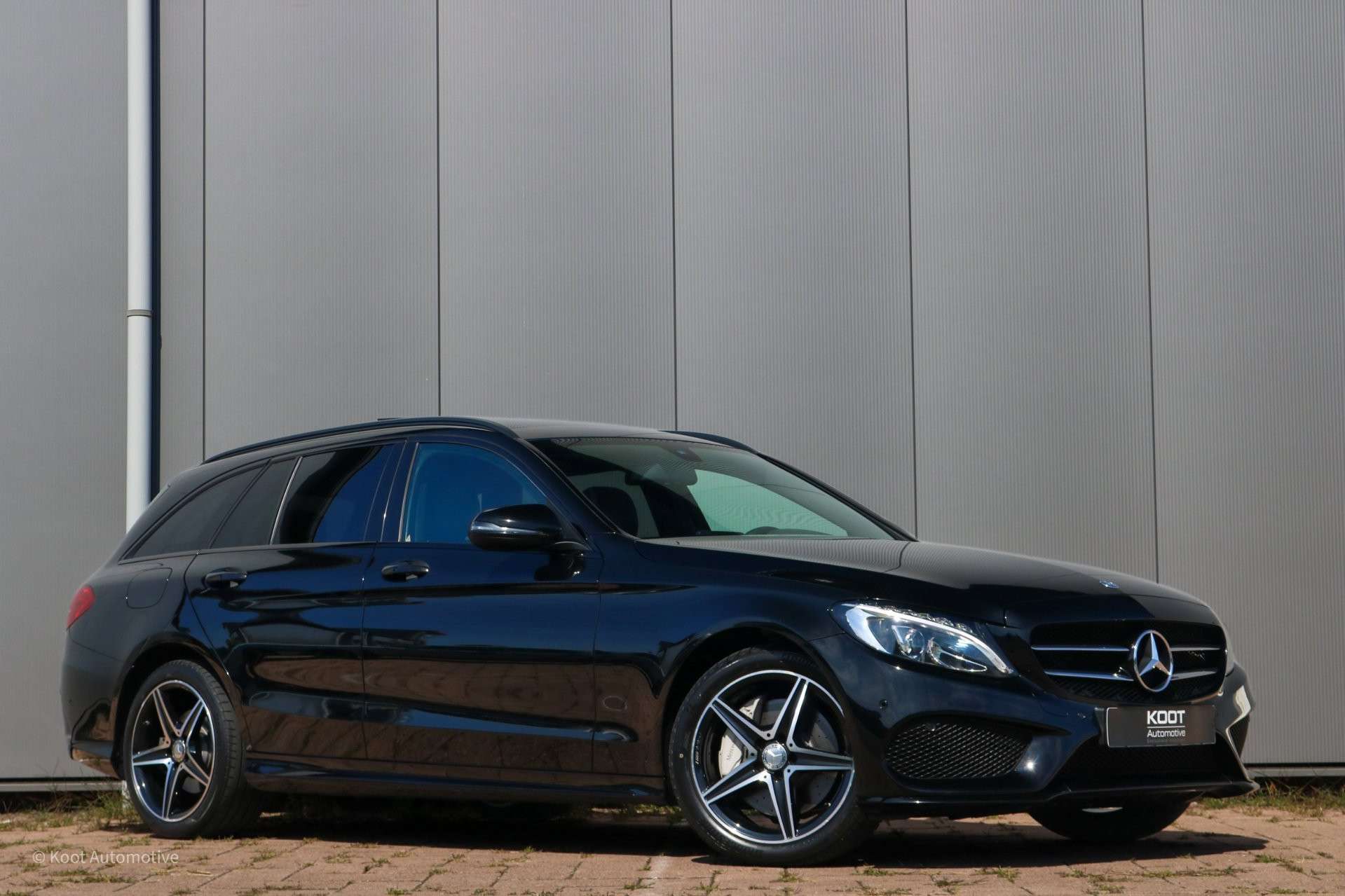 Mercedes-Benz C 400