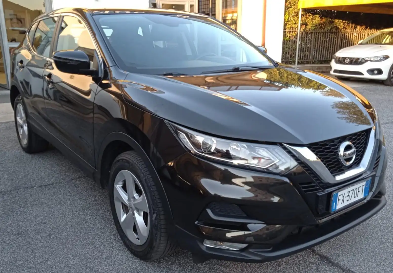 Nissan Qashqai 1.5 DCI Business 4 POSTI N1 Veicolo commerciale Negro - 1