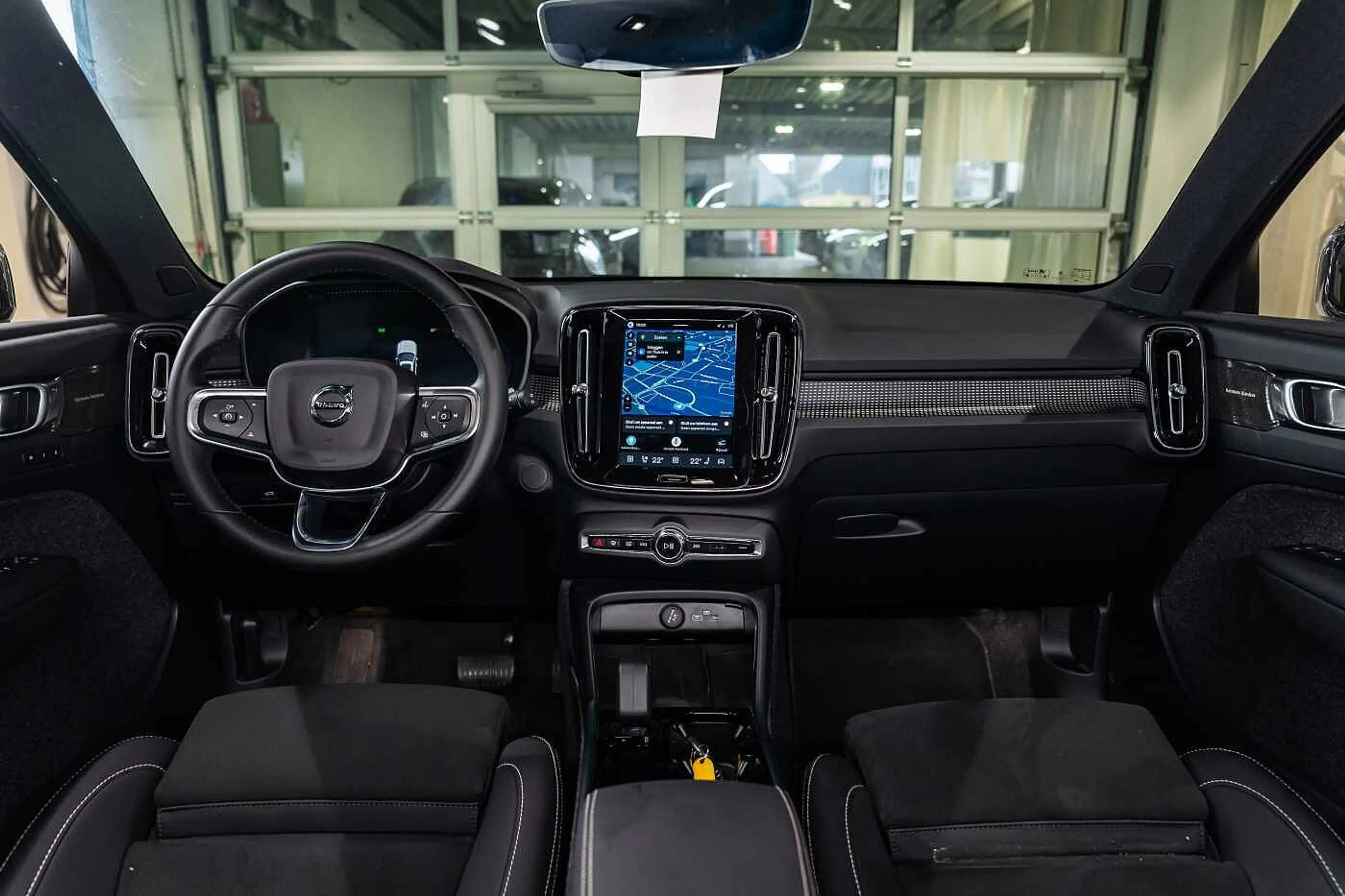Volvo EX40 Black Edition Ultra, SM Ext Range — photo 10