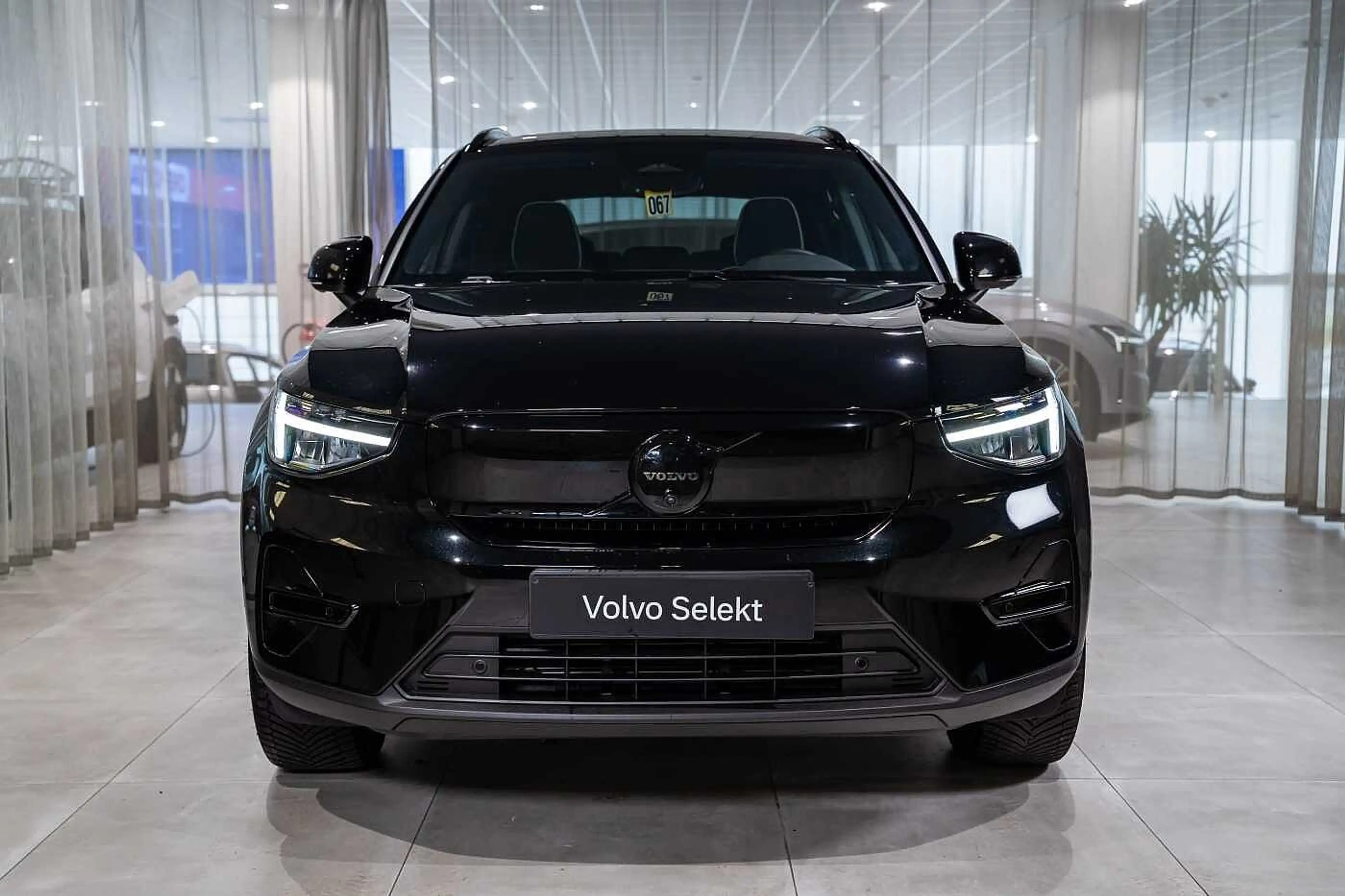 Volvo EX40 Black Edition Ultra, SM Ext Range — photo 3