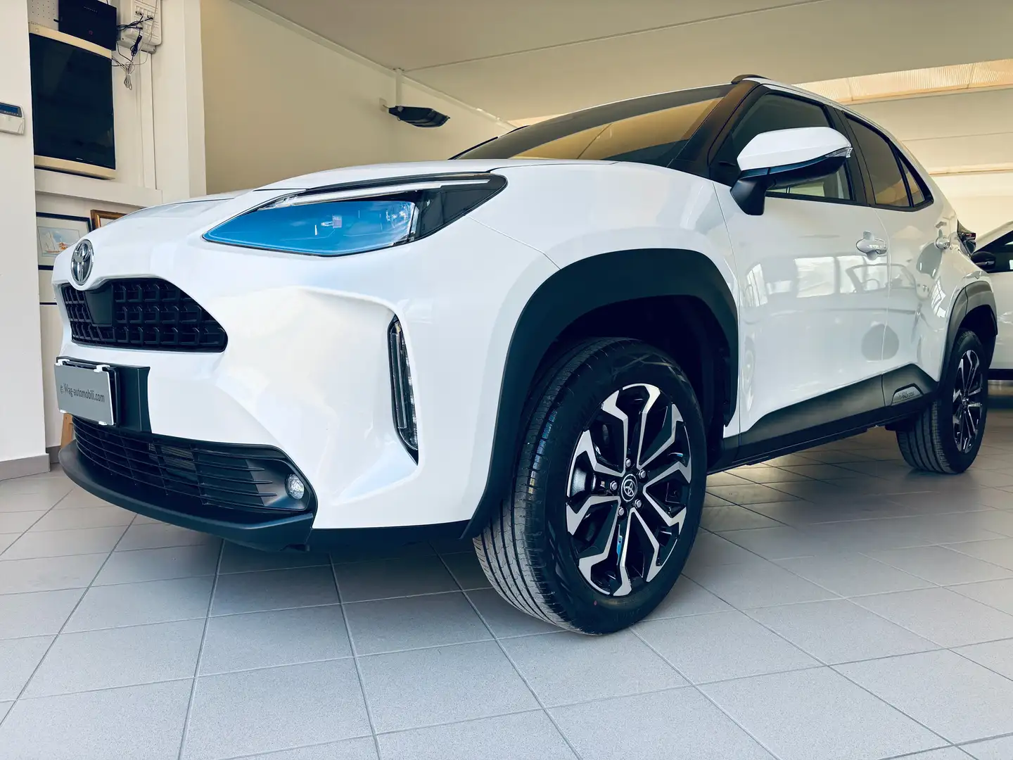 Toyota Yaris Cross Yaris Cross 1.5h Trend  130cv e-cvt bianco perla Bianco - 2