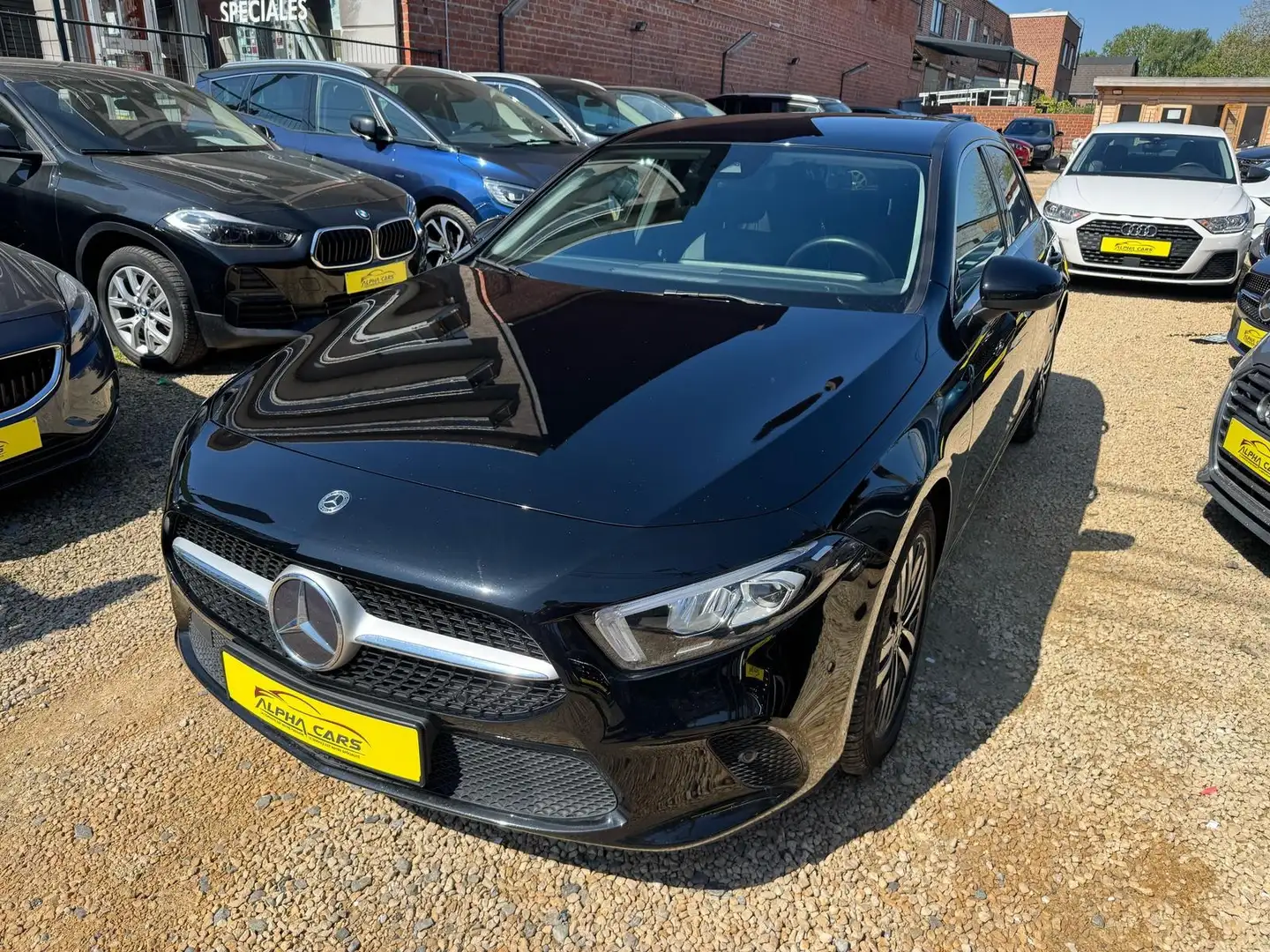 Mercedes-Benz A 180 d Business*ECLAIRAGE D'AMBIANCE*GARANTIE 12 MOIS Noir - 1