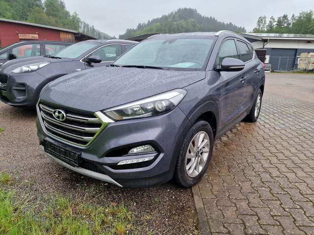 Imagine Hyundai TUCSON Style 4WD-NAVI-AUTOMATIK-LED-LEDER-KAMERA-AHK