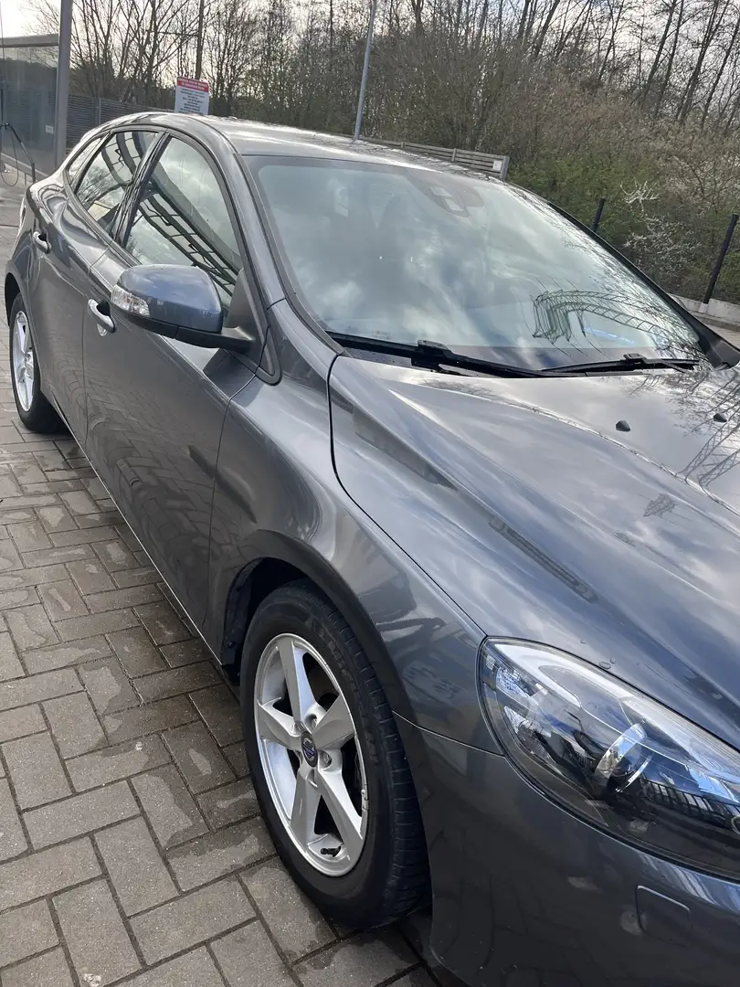 Volvo V40 2.0 - 2