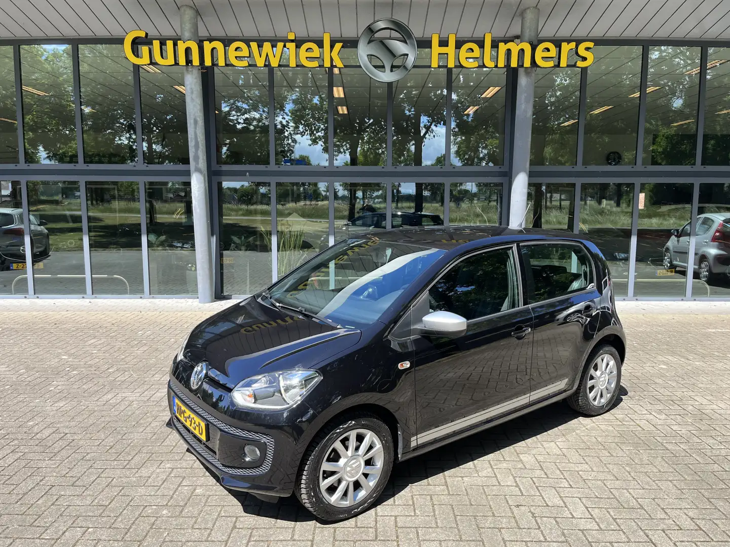 Volkswagen up! 1.0 up! Edition BlueMotion | NAVI | BLUETOOTH | AI Schwarz - 1