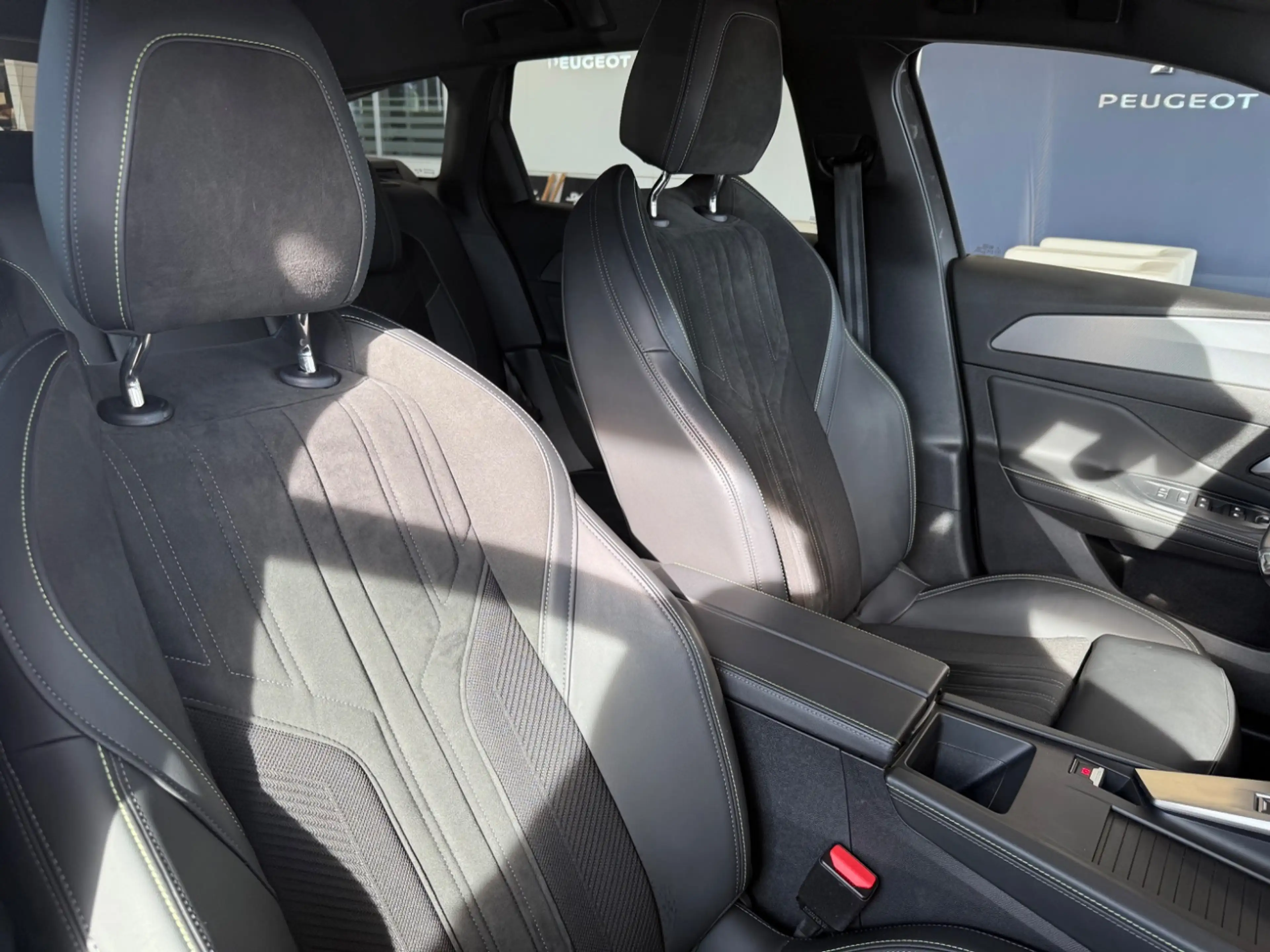 Peugeot 308 SW PureTech 130 GT Navi*Kamera*Sitzheizung — photo 14