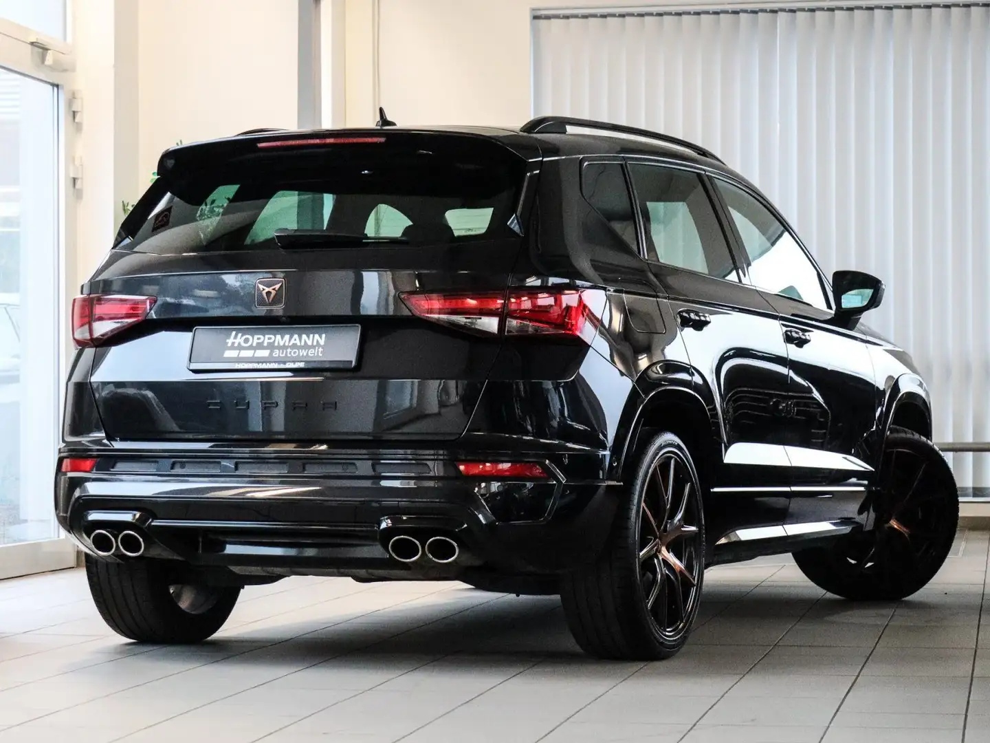 SEAT Ateca 2.0 TSI Schwarz - 2