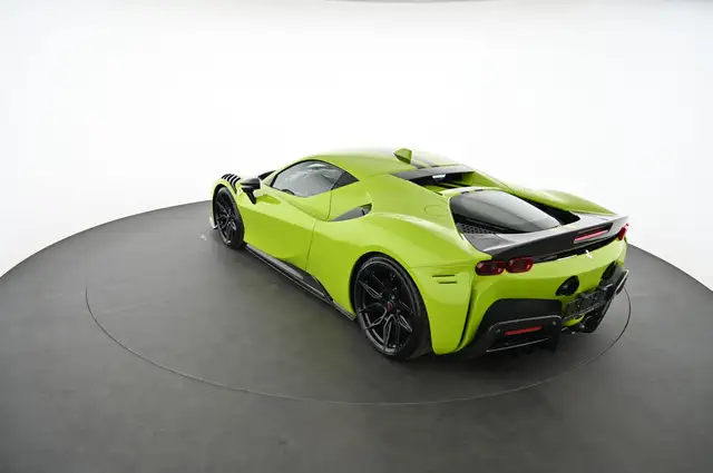 Ferrari SF90 Stradale view 11