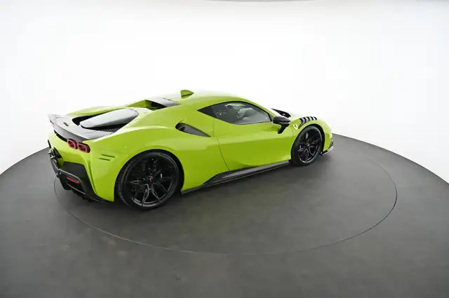 Ferrari SF90 Stradale view 8