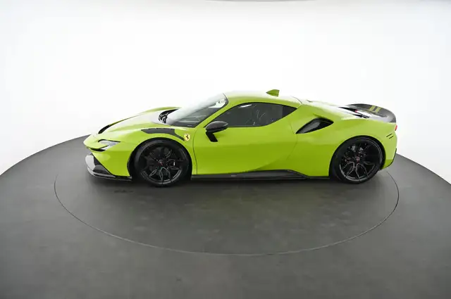 Ferrari SF90 Stradale view 5