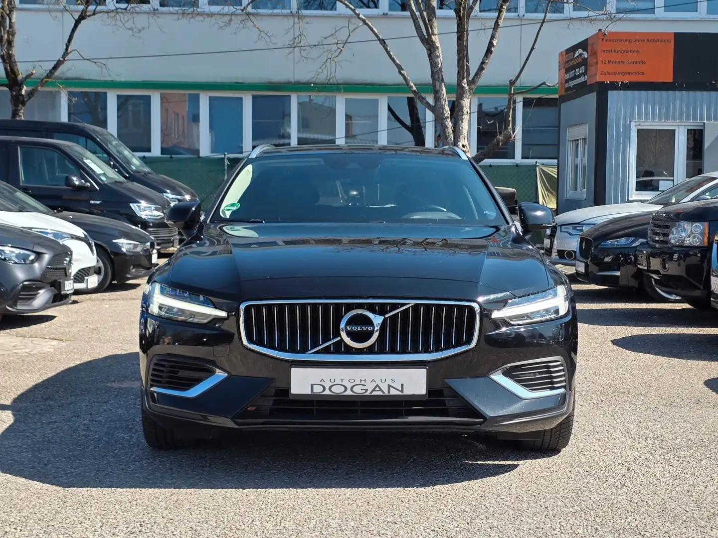 Volvo V60 Plus Bright Recharge Plug-In Hybrid T6 AWD Schwarz - 2