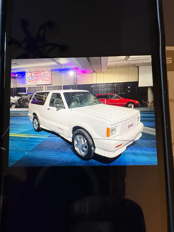 GMC Typhoon снимка GMC Typhoon