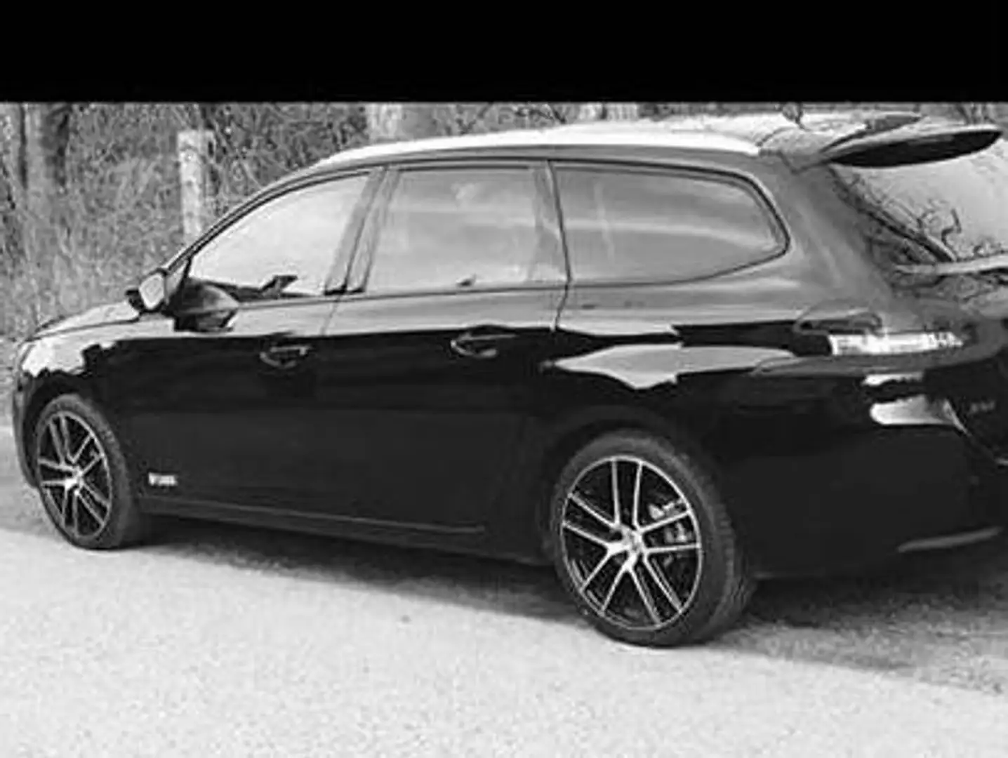 Peugeot 308 308 1,6 Blue HDi Style Style Schwarz - 1