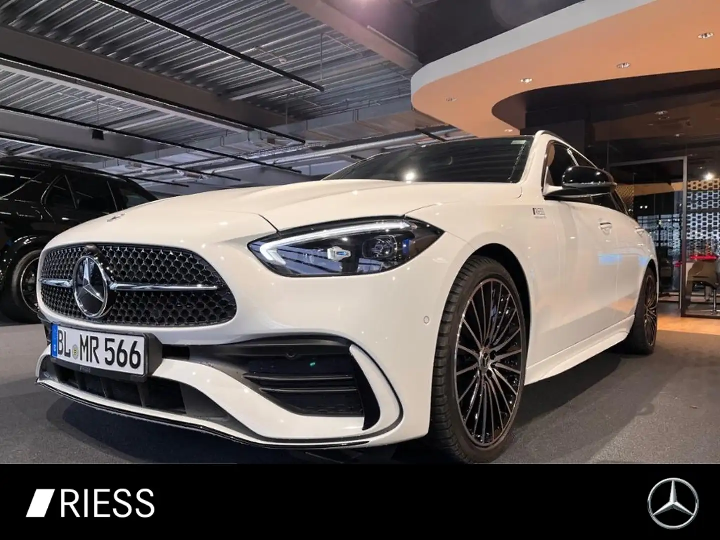 Mercedes-Benz C 300 d T AMG+AHK+PANO+360°+MEMORY+DIGITAL-LIGHT Weiß - 1