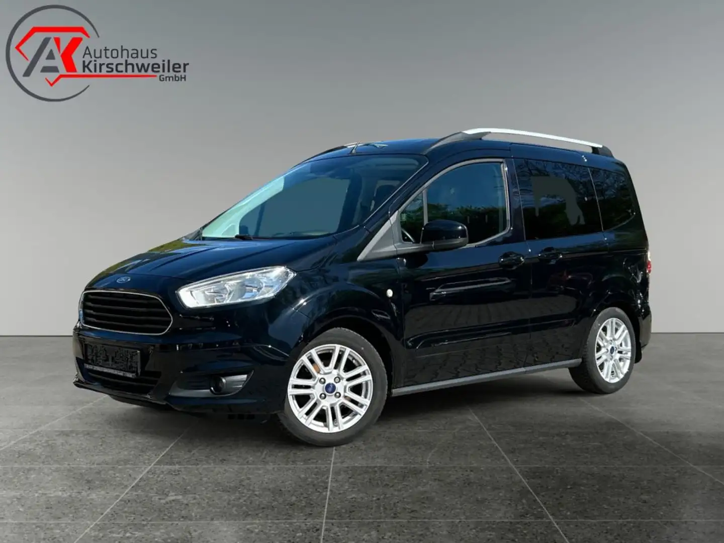 Ford Tourneo Courier 1.0 EcoBoost Titanium Schwarz - 1